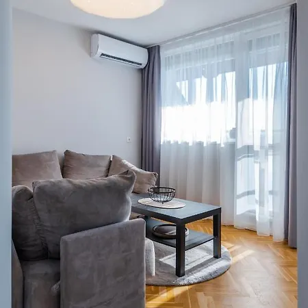 Apartment Cosy 1bd Flat With A Lovely Balcony Sofia