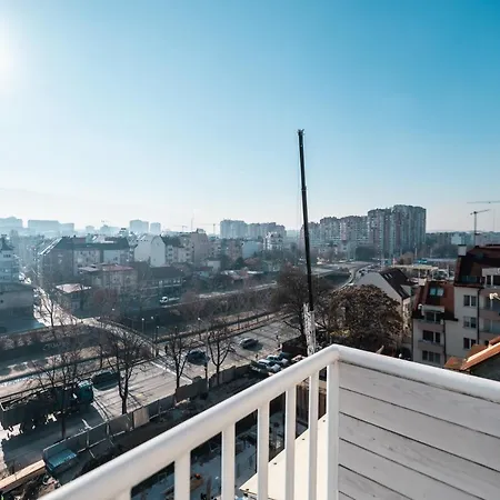 Cosy 1bd Flat With A Lovely Balcony Apartment *