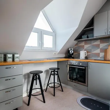 Cosy 1bd Flat With A Lovely Balcony Apartment *